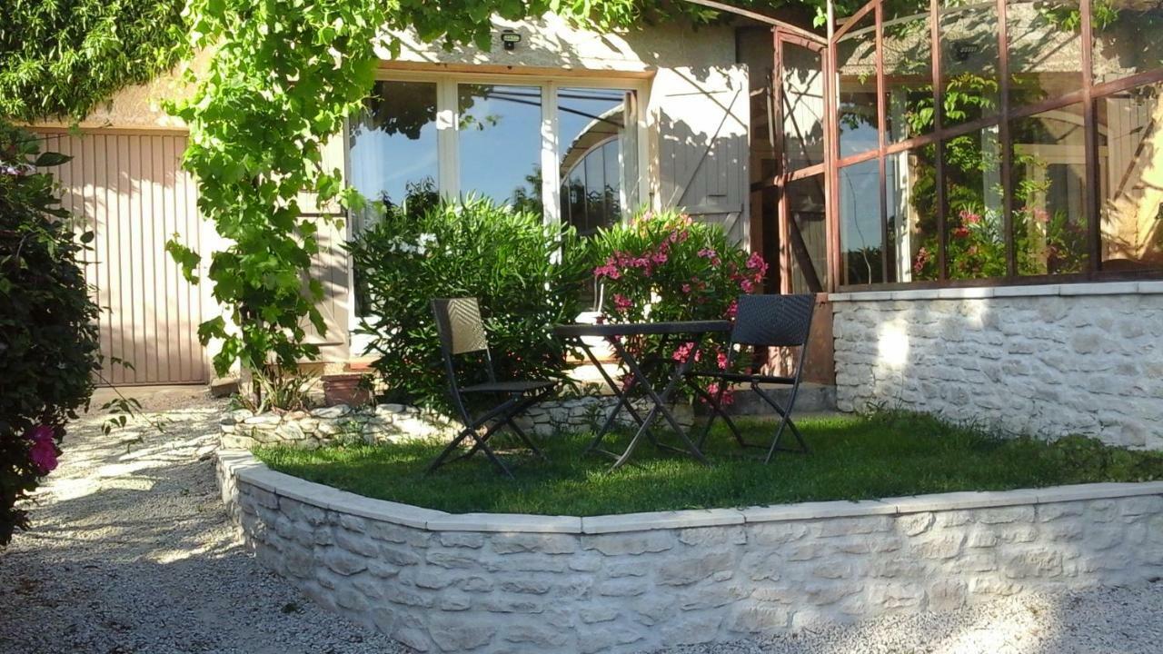 Gite L'Annexe Villelaure Exterior foto