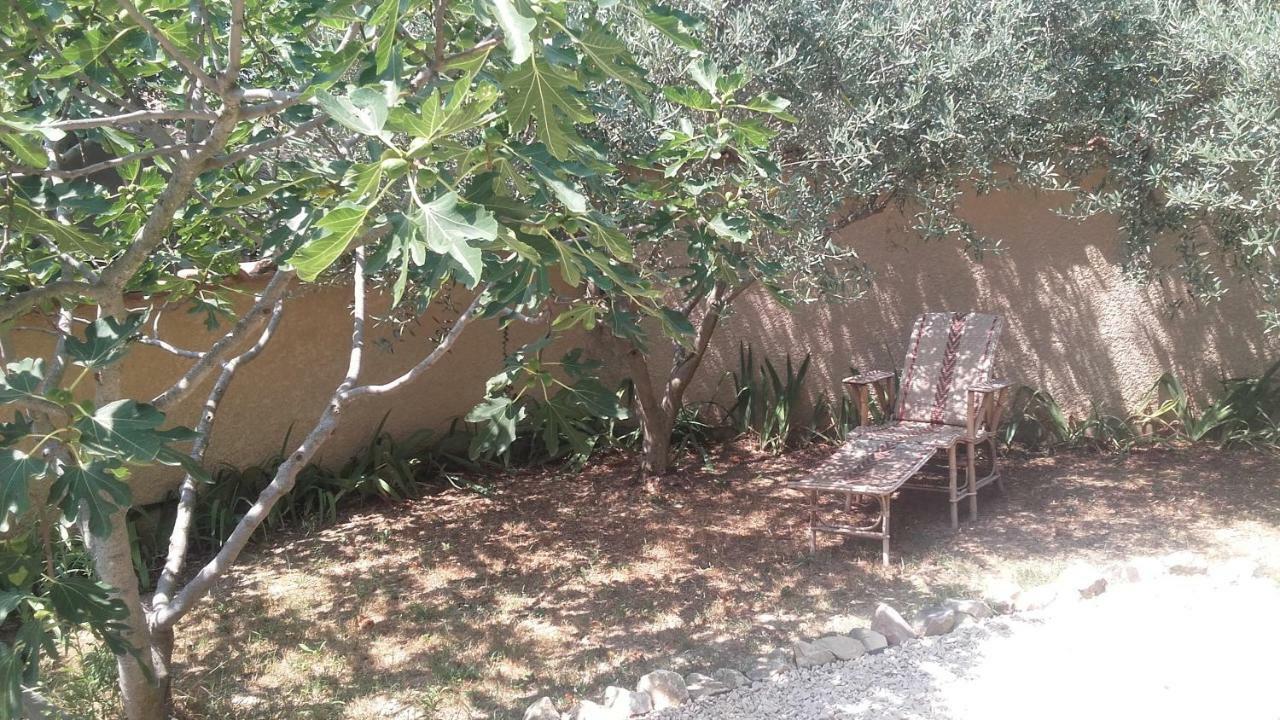Gite L'Annexe Villelaure Exterior foto