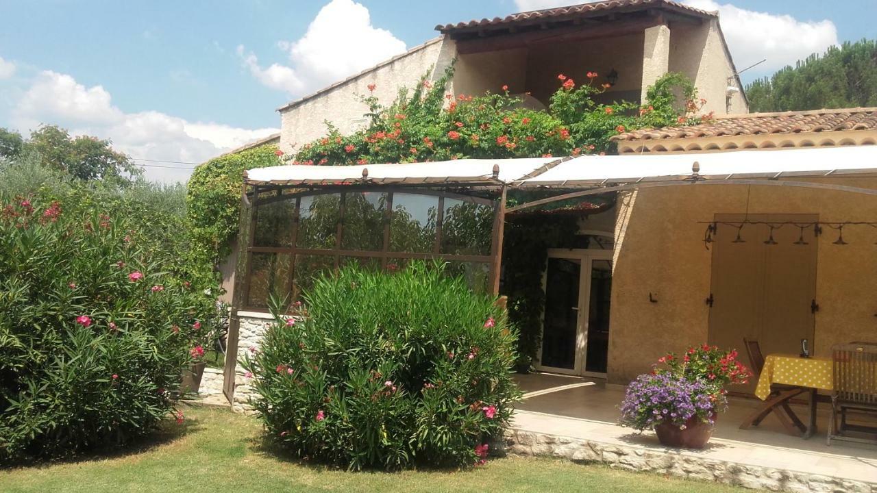 Gite L'Annexe Villelaure Exterior foto
